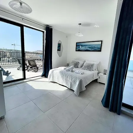 Malta Luxury Seafront Penthouse With Panoramic Views And Terrace In Mellieha
