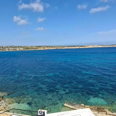 Malta Luxury Seafront Penthouse With Panoramic Views And Terrace In Mellieha