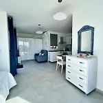 Malta Luxury Seafront Penthouse With Panoramic Views And Terrace In Mellieha Is-Sellum