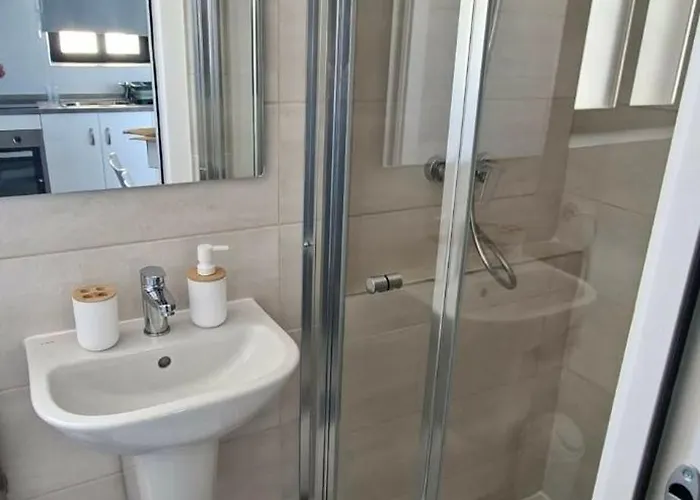 Malta Luxury Seafront Penthouse With Panoramic Views And Terrace In Mellieha *